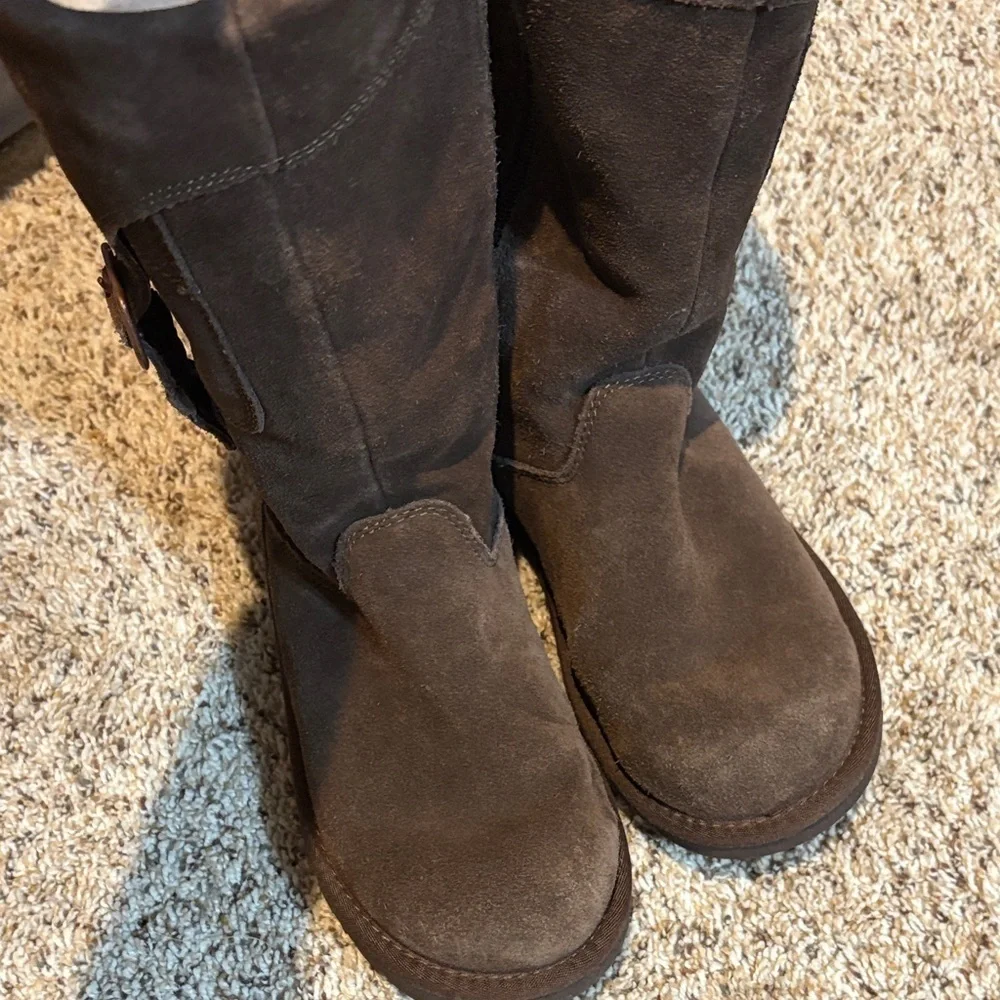 UGG Chocolate Suede Boots with Fur Lining
